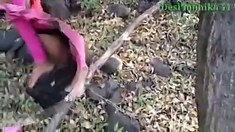 Indian Girlfriend Has Sex Outdoors In The Jungle