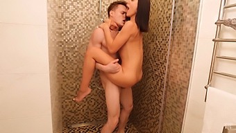 Amateur Babe Gets Caught In The Shower And Takes A Big Dick